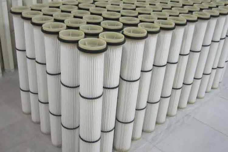 要知道这种抛丸机OD在线体育网在使用过程当中是要防止大颗粒以及批量的固态物体浸入滤筒系统内部的，所以我们需要防止内部发生堵塞的现象