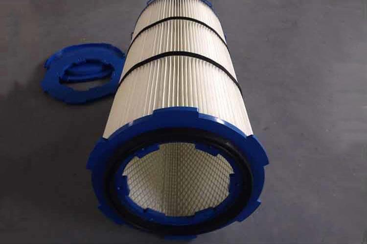 OD在线体育网工作环境湿度的考虑，如果环境湿度较大，容易引起粉尘吸潮，这时可考虑选择具有防水功能的滤材